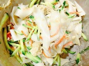 正宗凉皮做法视频,一招掌握地道风味