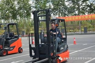 叉车的操作方法视频,视频教程详解